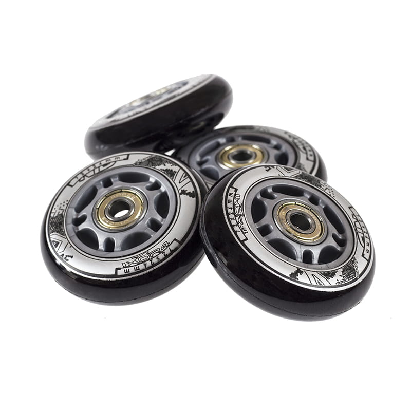 ZESTAW PU 84x24 82A CZARNE (4 szt.) + ABEC-9 CHROME (8 szt.) NILS EXTREME