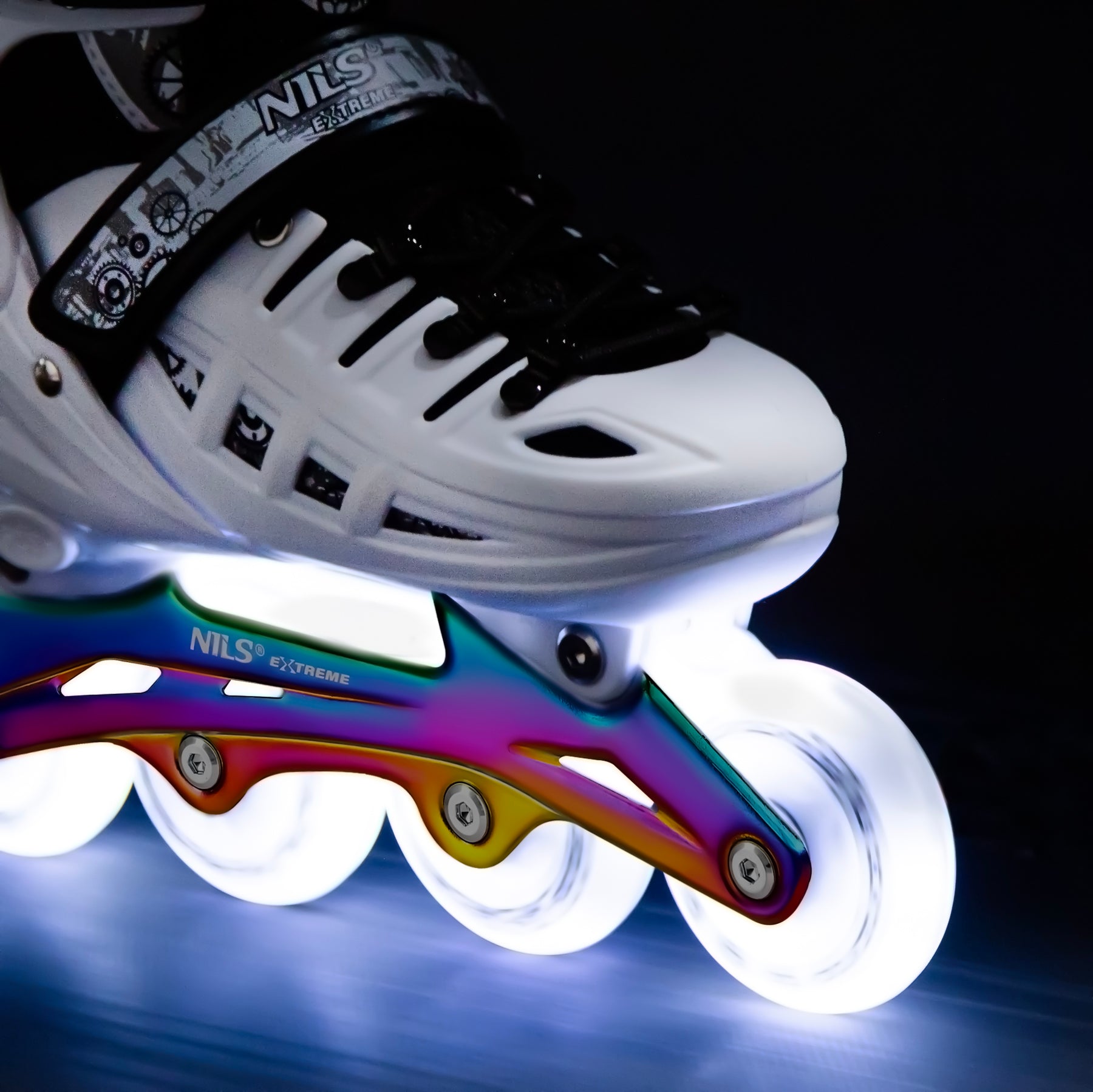 ŁYŻWOROLKI 4w1 LED BIAŁE Z WYM. PŁOZĄ HOKEJOWĄ RAINBOW ROZM. M(35-38) NILS EXTREME NH10905