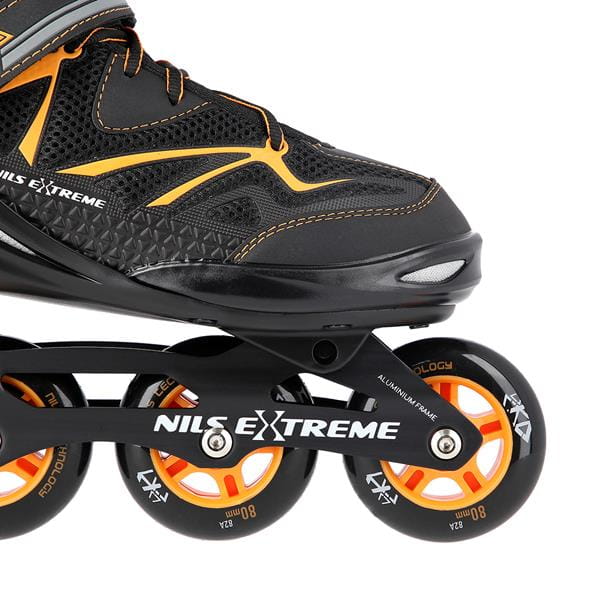 NA9022 CZARNO/POMARAŃCZOWE ROLKI NILS EXTREME