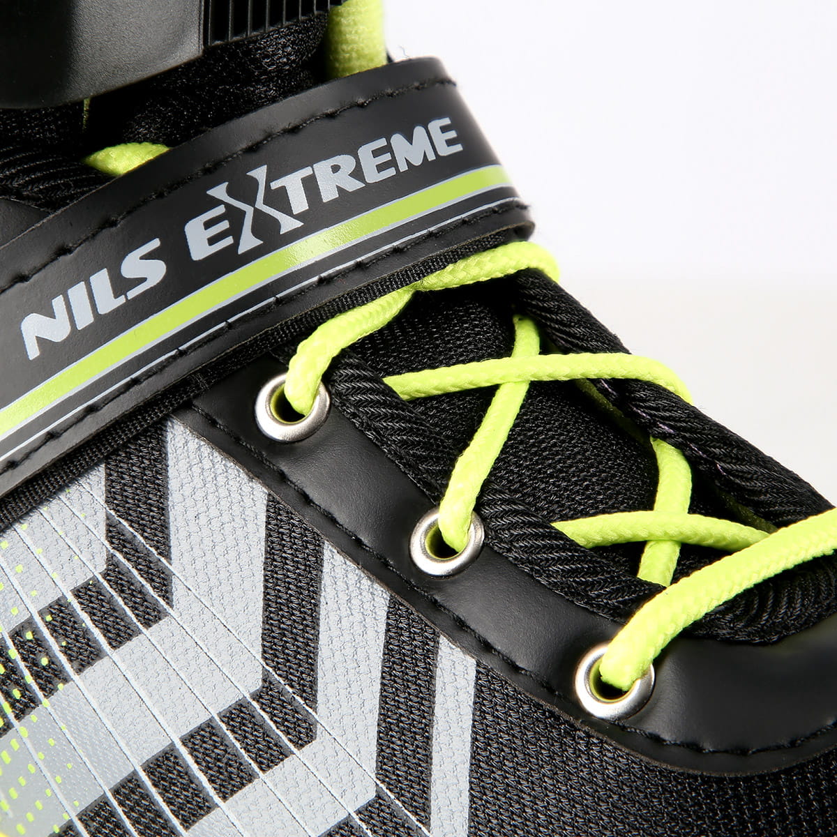 ŁYŻWOROLKI Z WYM. PŁ. HOKEJOWĄ NILS EXTREME NH18192 4w1 CZARNO-ZIELONY