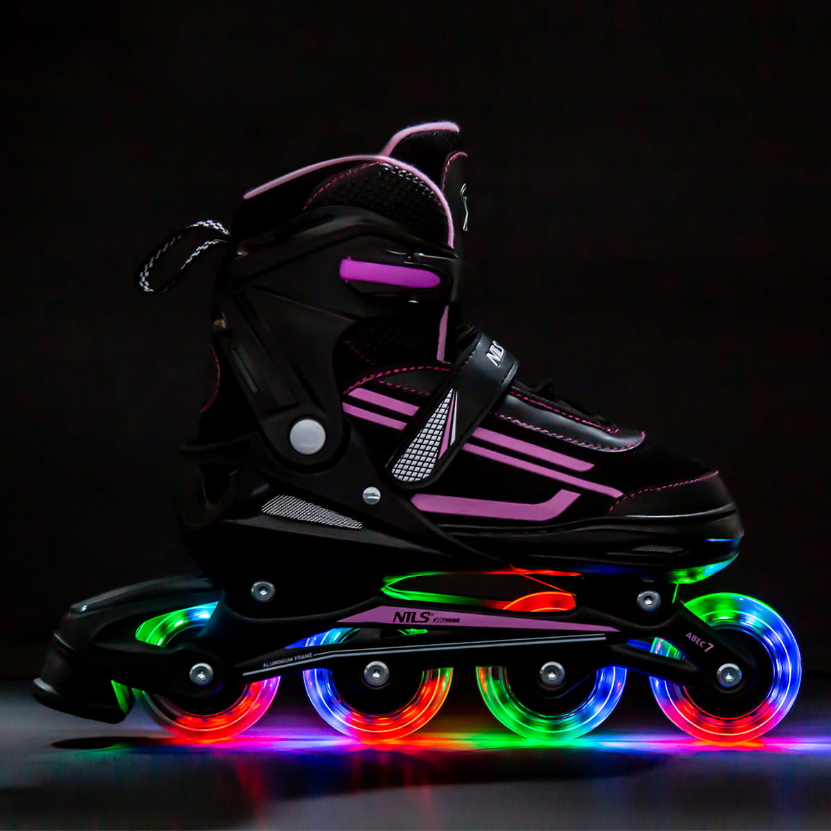 NJ19803A LED RÓŻOWE  ŁYŻWOROLKI NILS EXTREME