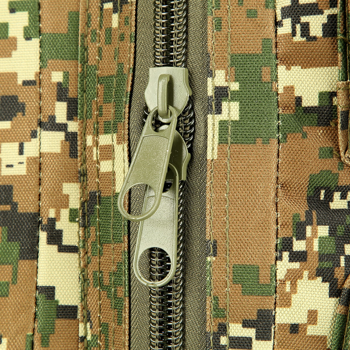 PLECAK NILS CAMP CBT7204 DEFENDER