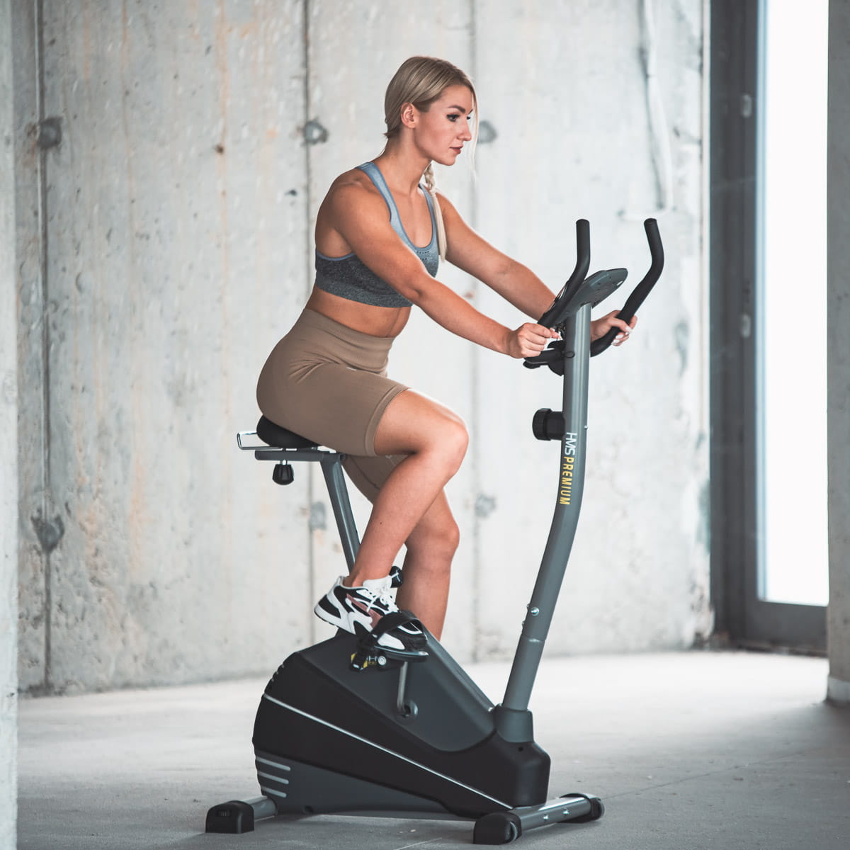 M0907  ROWER MAGNETYCZNY HMS PREMIUM