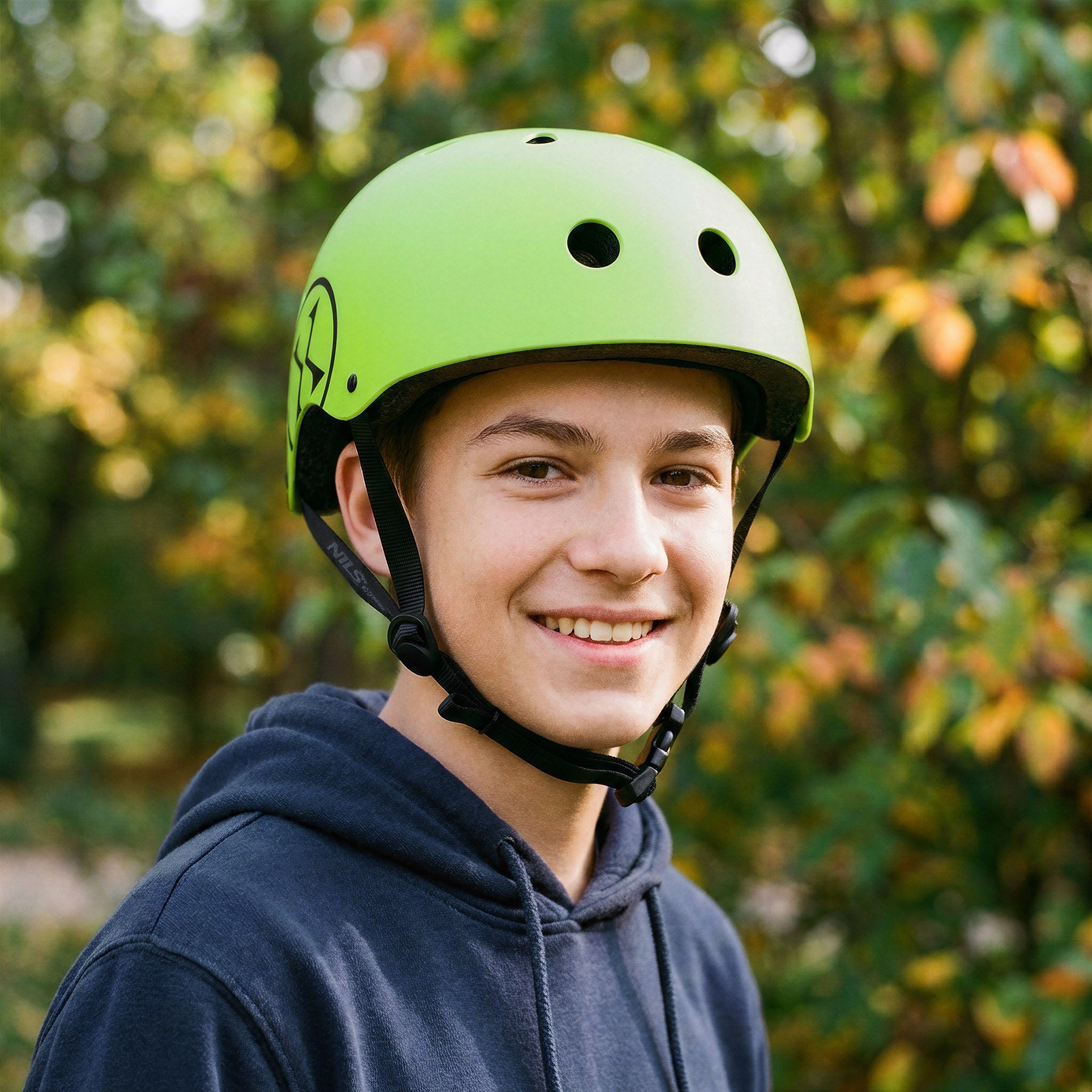 Kask Nils Extreme MTW001-2 – maksymalne bezpieczeństwo i komfort treningu