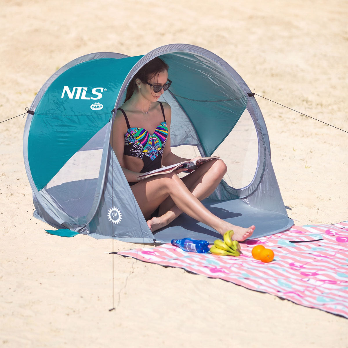 NAMIOT PLAŻOWY SAMOROZKŁADAJĄCY Z PODŁOGĄ I OCHRONĄ UV MORSKI NILS CAMP NC3142