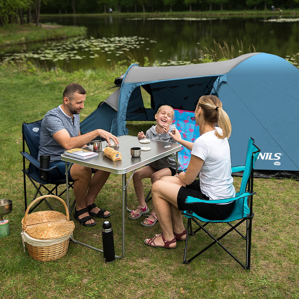 Namiot kempingowy szary NILS CAMP NC6012 Trekker 4-osobowy