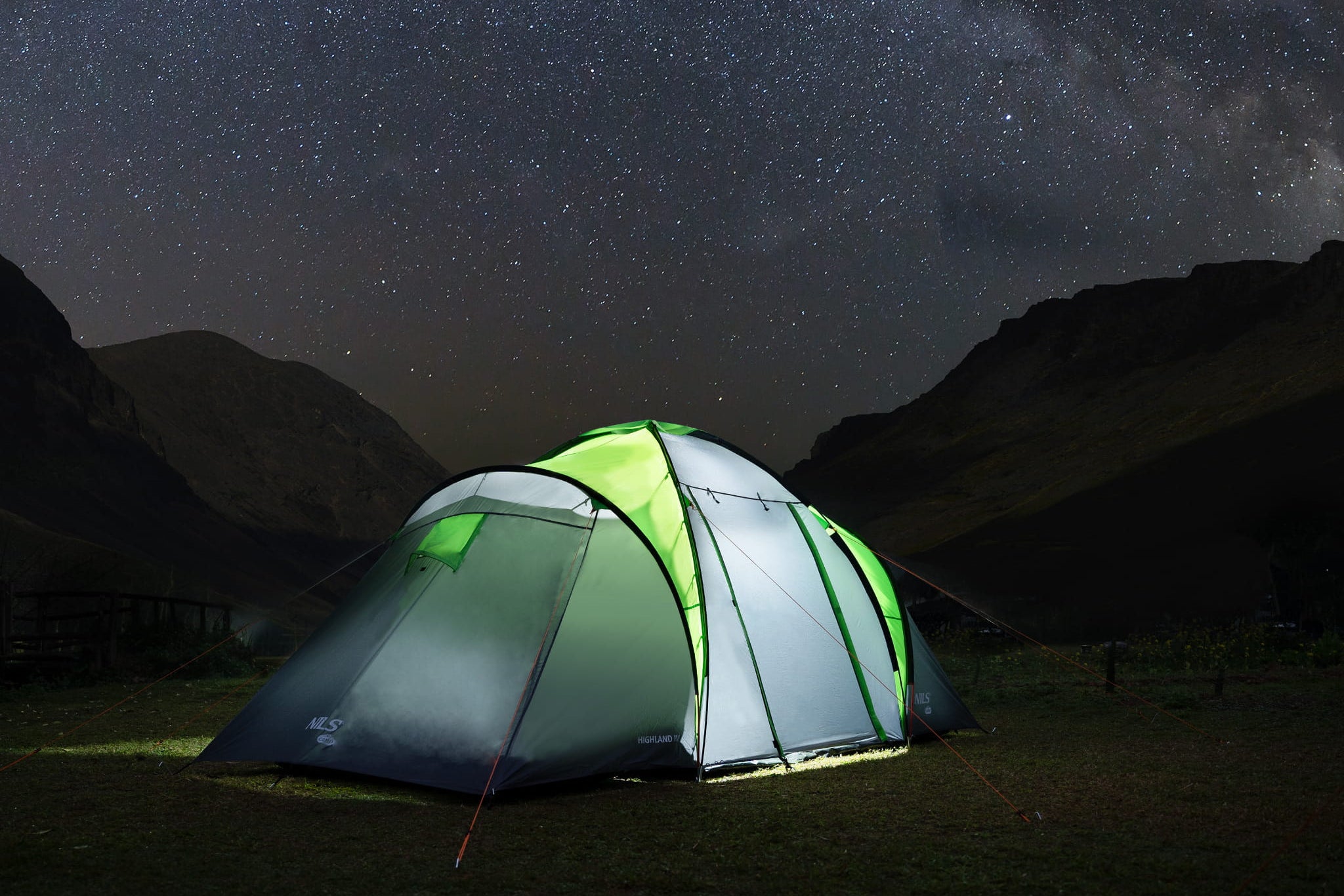 Namiot Turystyczny NILS CAMP NC6431 Highland IV Zielony  4-osobowy 4000 mm Outlet