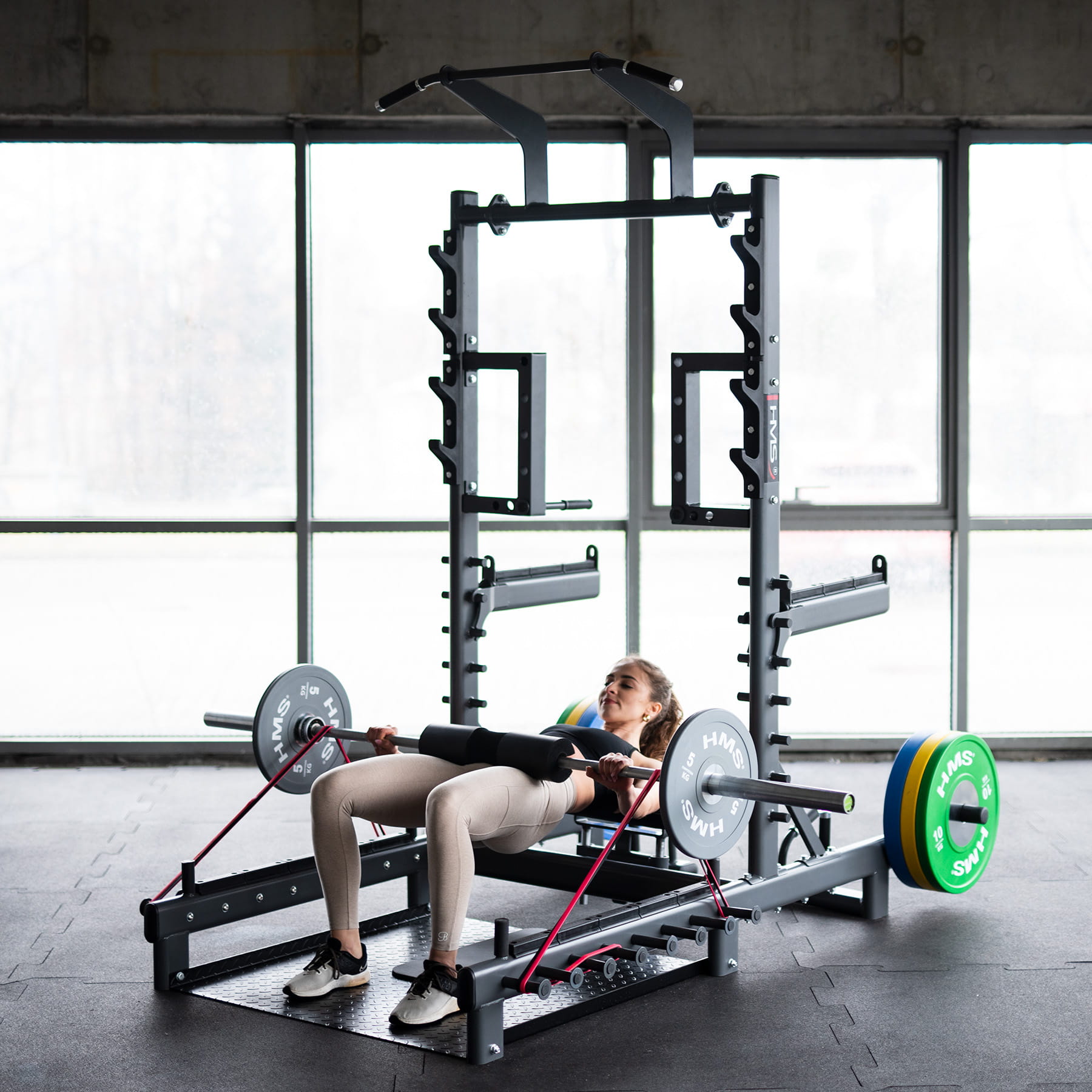 STOJAK MULTIFUNKCYJNY Z PLATFORMĄ DO PODNOSZENIA CIĘŻARÓW I HIP THRUST COMMERCIAL HMSSMP01
