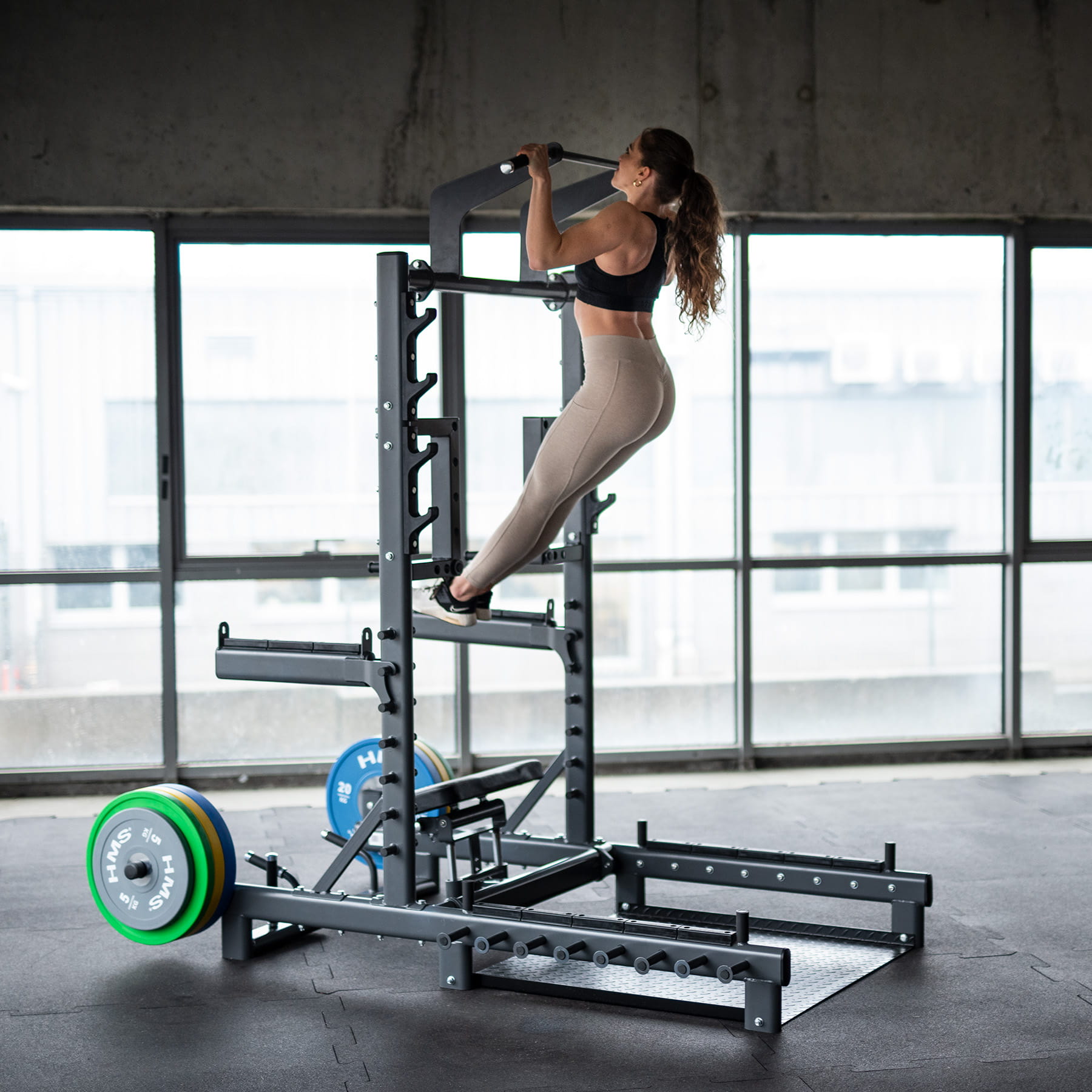 STOJAK MULTIFUNKCYJNY Z PLATFORMĄ DO PODNOSZENIA CIĘŻARÓW I HIP THRUST COMMERCIAL HMSSMP01