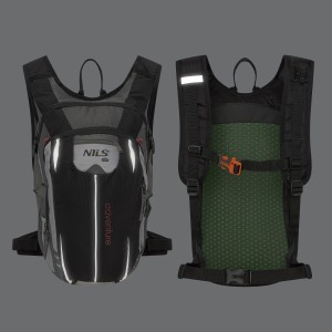 ZESTAW PLECAK CZARNY ADVENTURE 25L NC1766 + NCD07 BUTELKA SZARA TRITANOWA NILS CAMP