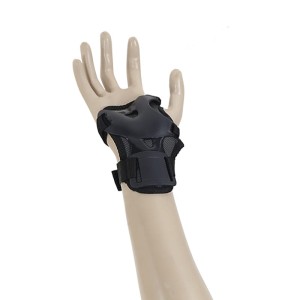 H110W CZARNY NADGARSTEK ROZM. M  OCHRANIACZ NILS EXTREME OUTLET S1