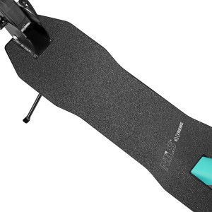 HULAJNOGA TURKUSOWA NILS EXTREME HM183