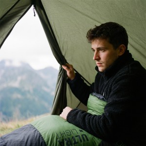 ŚPIWÓR ULTRA LIGHT CZARNO-ZIELONY NILS CAMP NC1705